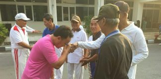 Olahraga, Gubernur Kalteng Cium Tangan Pensiunan
